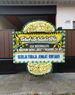 Papan Bunga Duka di Tikung